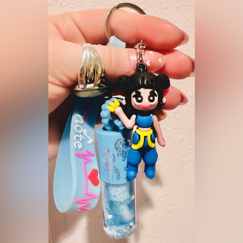 Brand New Kpop Demon Hunters “Zoe” Avatar/Anime Character Keychain
